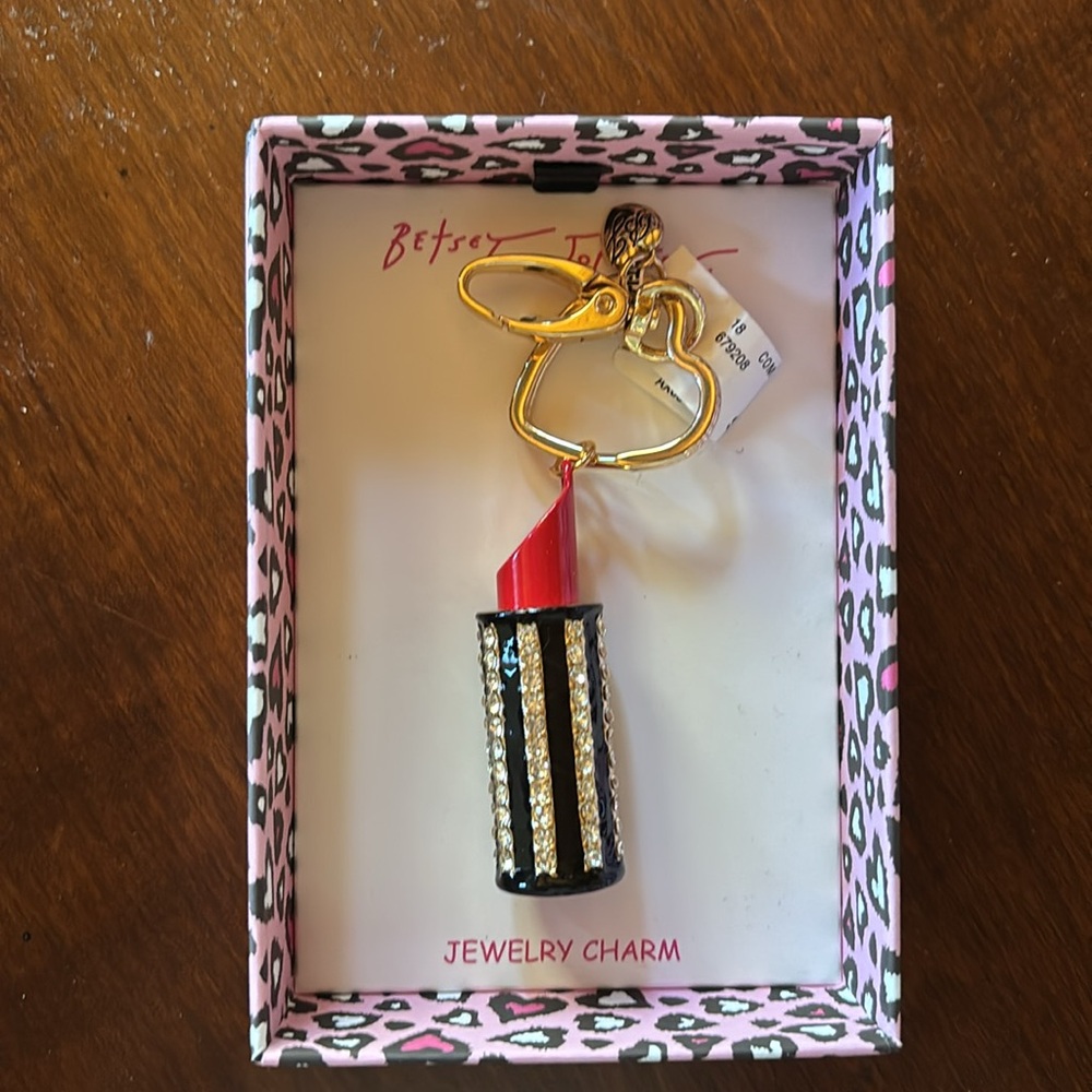 ⌛️sale⌛️NIB Betsey Johnson lipstick bag charm /keychain